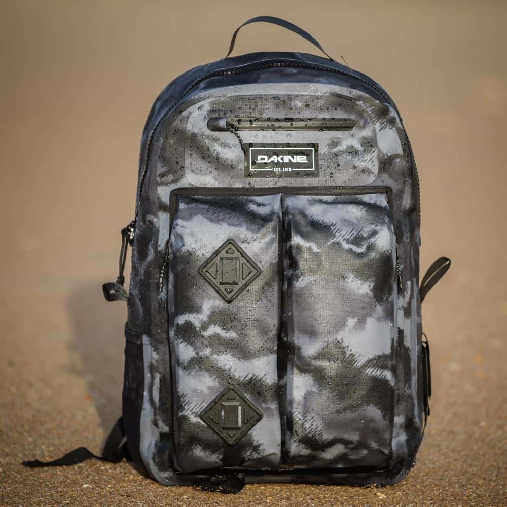 dakine dispatch 36l